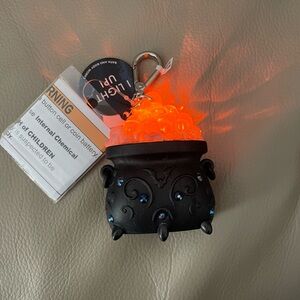 New Bath & Body Works Light-Up Color-Changing Spooky Cauldron PocketBac Holder